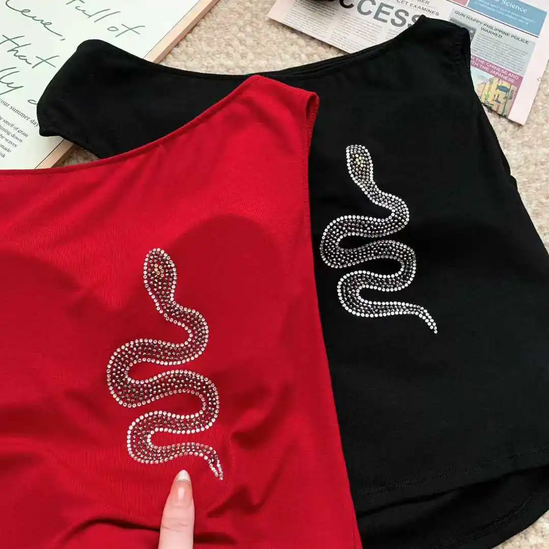 Sexy Sommer Neue Diamant Verzierte Plissee Weste Abnehmen ort Einteiliges mit Brust Pad Oberbekleidung Baumwolle Nylon Spandex Mischung