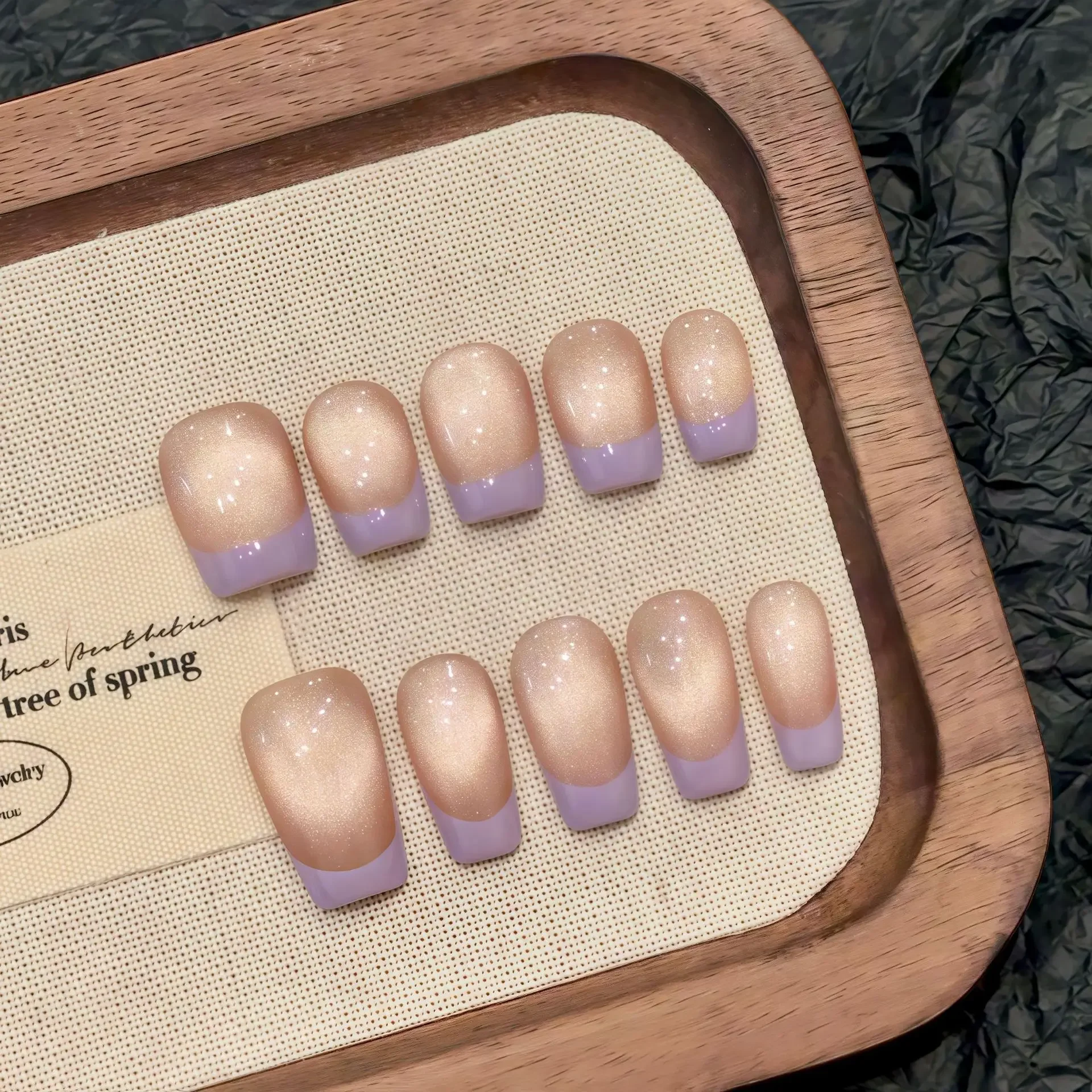 

Short Purple French Press on Nails Handmade Sweet Korean Cat Eye Fake Nails for Girl Women Wearable Reusable False Nail Patches