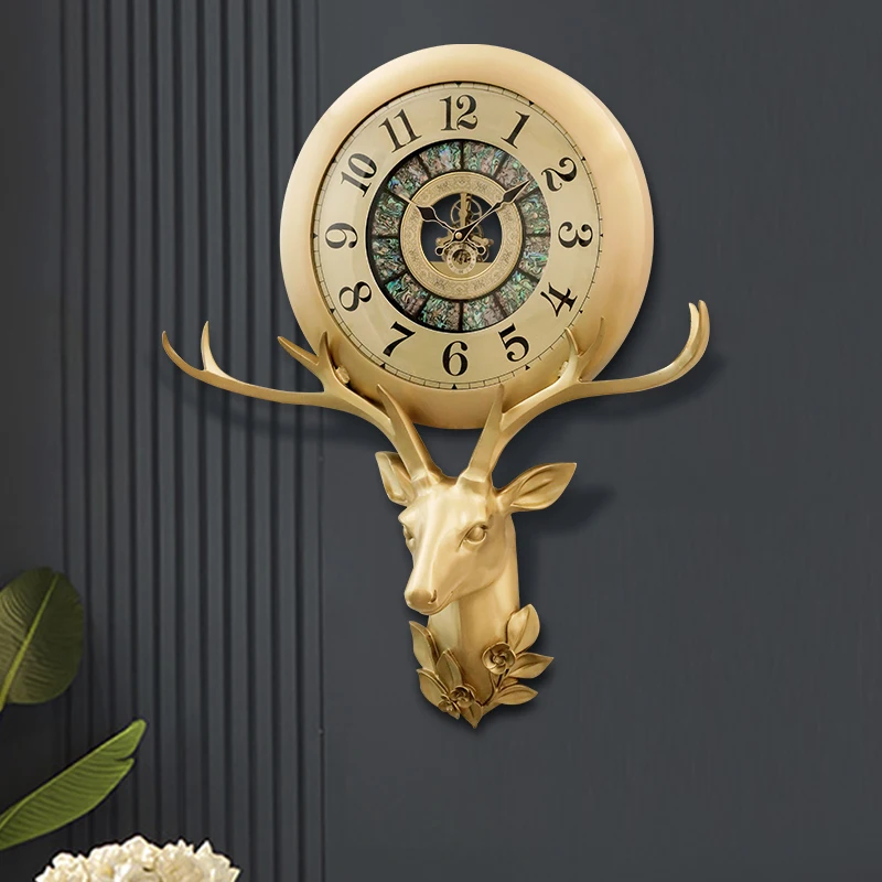 Style Light Luxury Deer Head Wall Clock Modern Living Room Dining Room Home Villa Art Decoration Clock Hanging on The Wall
