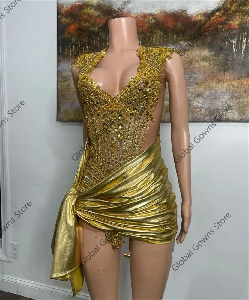 Gold V N Kurze Ballkleider Schwarze Mädchen Perlen Kristall 2024 Geburtstag Luxuskleid Falten Mini Cocktailkleid Heimkehr Maßgeschneidert