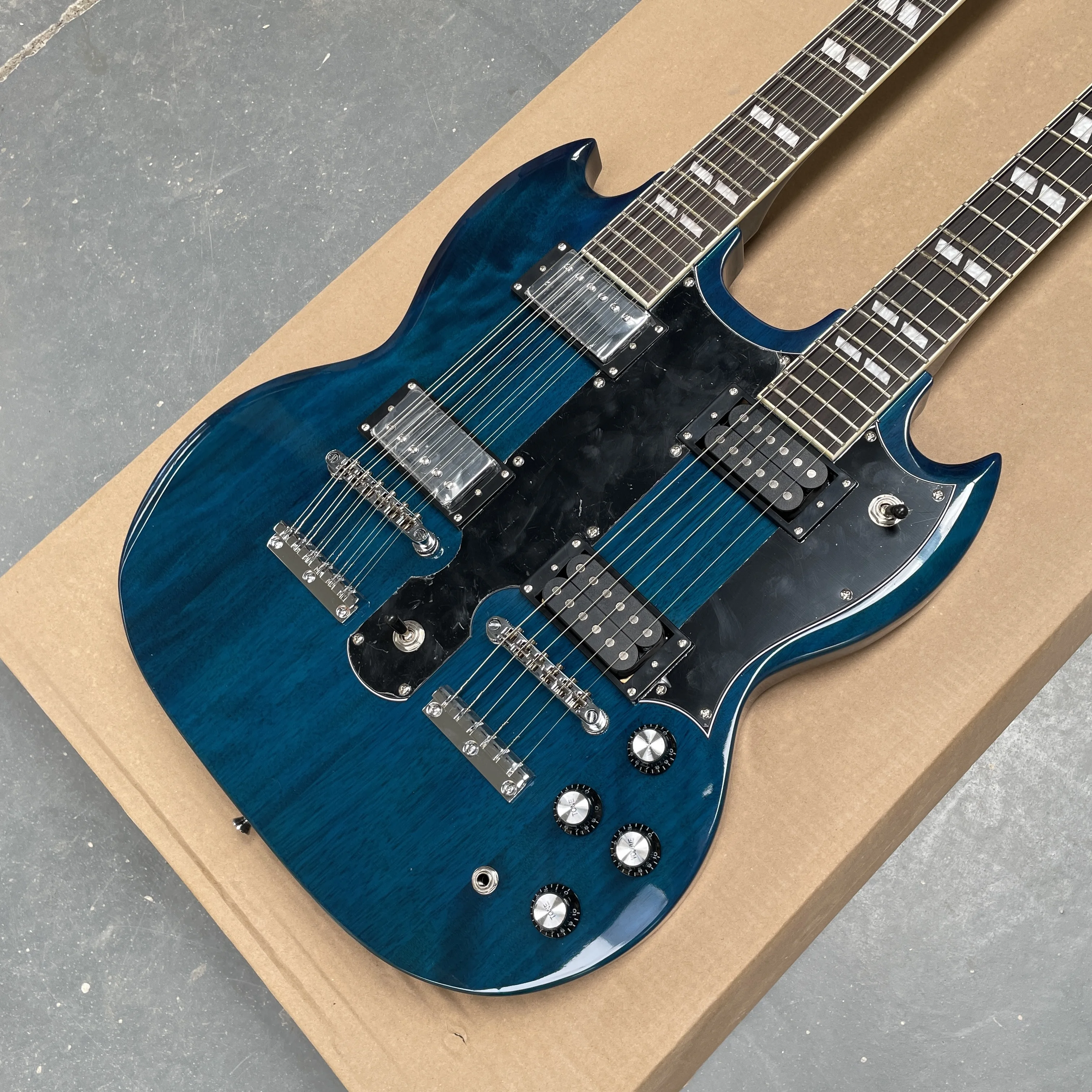 Guitarra eléctrica con chapa de madera de tigre azul, configuración dual de 12/6 cuerdas, guitarra con herrajes estables y duraderos, guitarra de rock vintage