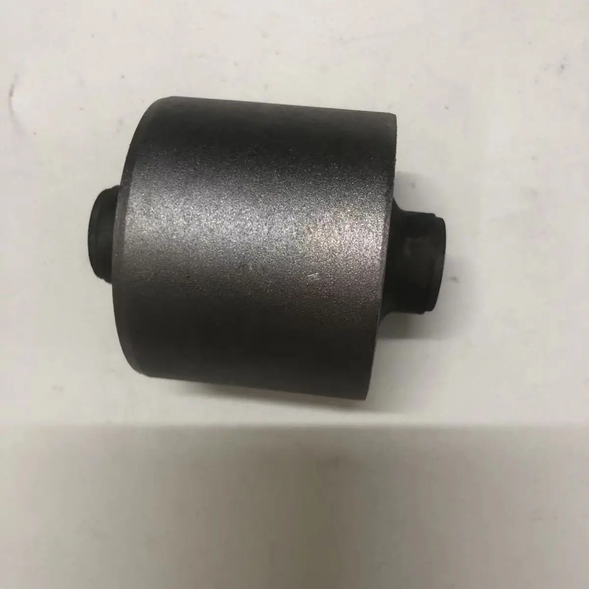 Front Differential Support Bushing Rubber Sleeve For MITSUBISHI PAJERO H76 H77 MB430694 MB672106