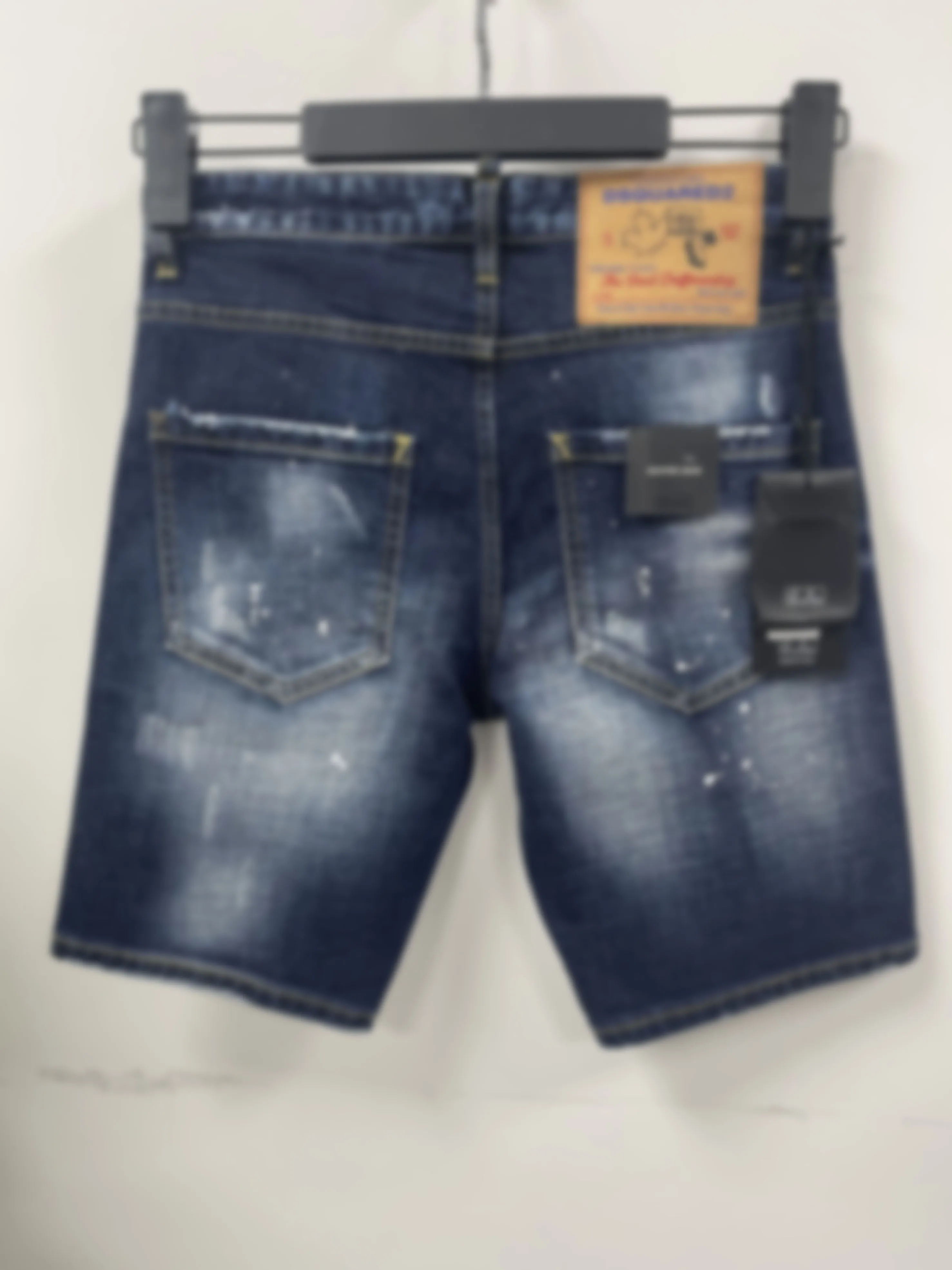 2024 Spring/Summer New D2 Jeans Trendy Men's Washed Worn Hole Patches Painted Slim Fit Micro Elastic denim shorts Men's