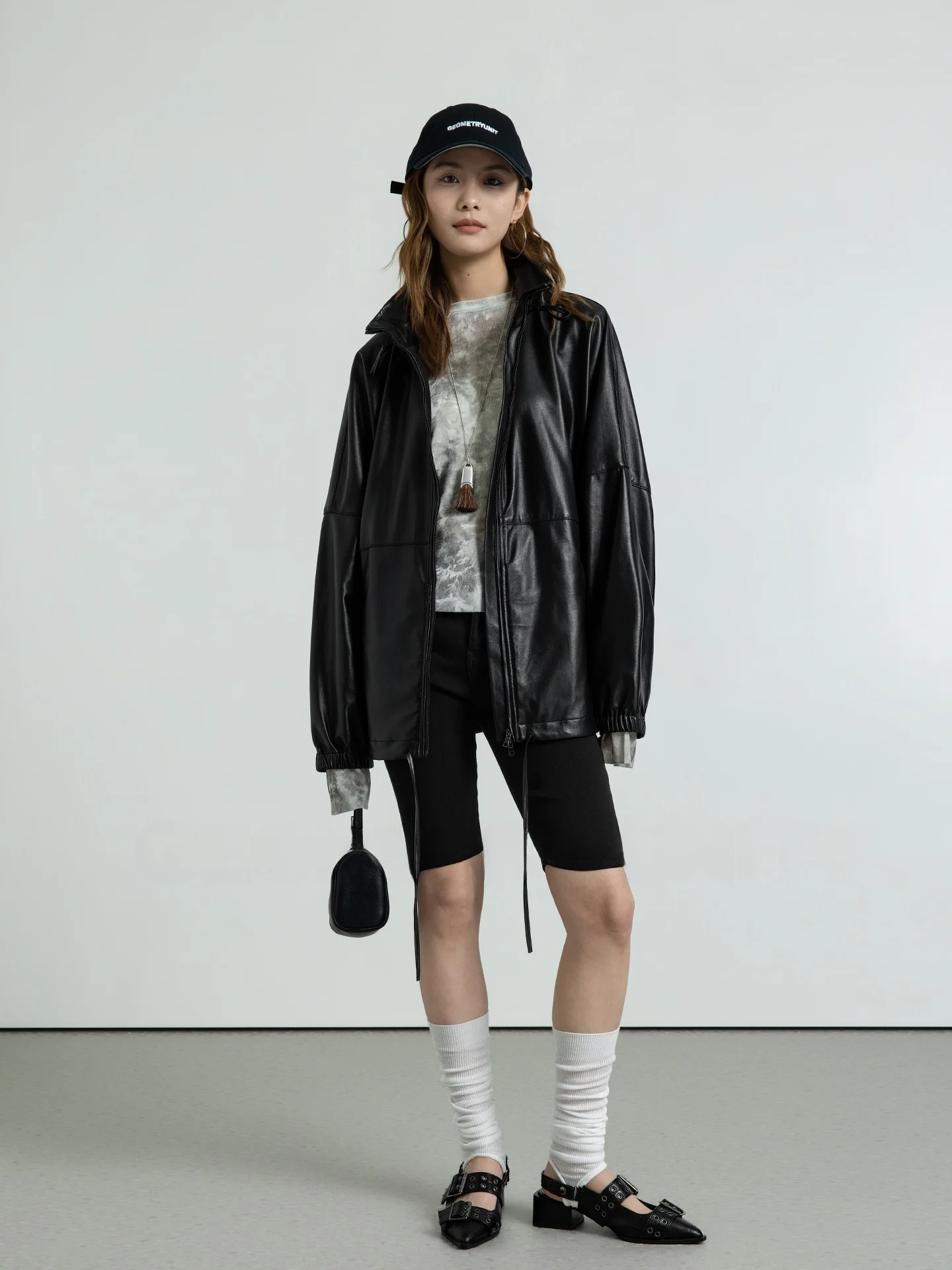 

Loose Fit Geometric PU Leather Jacket Women's Spring Summer Black Hooded Coat Simple Style Long Sleeve Zipper Closure Casual