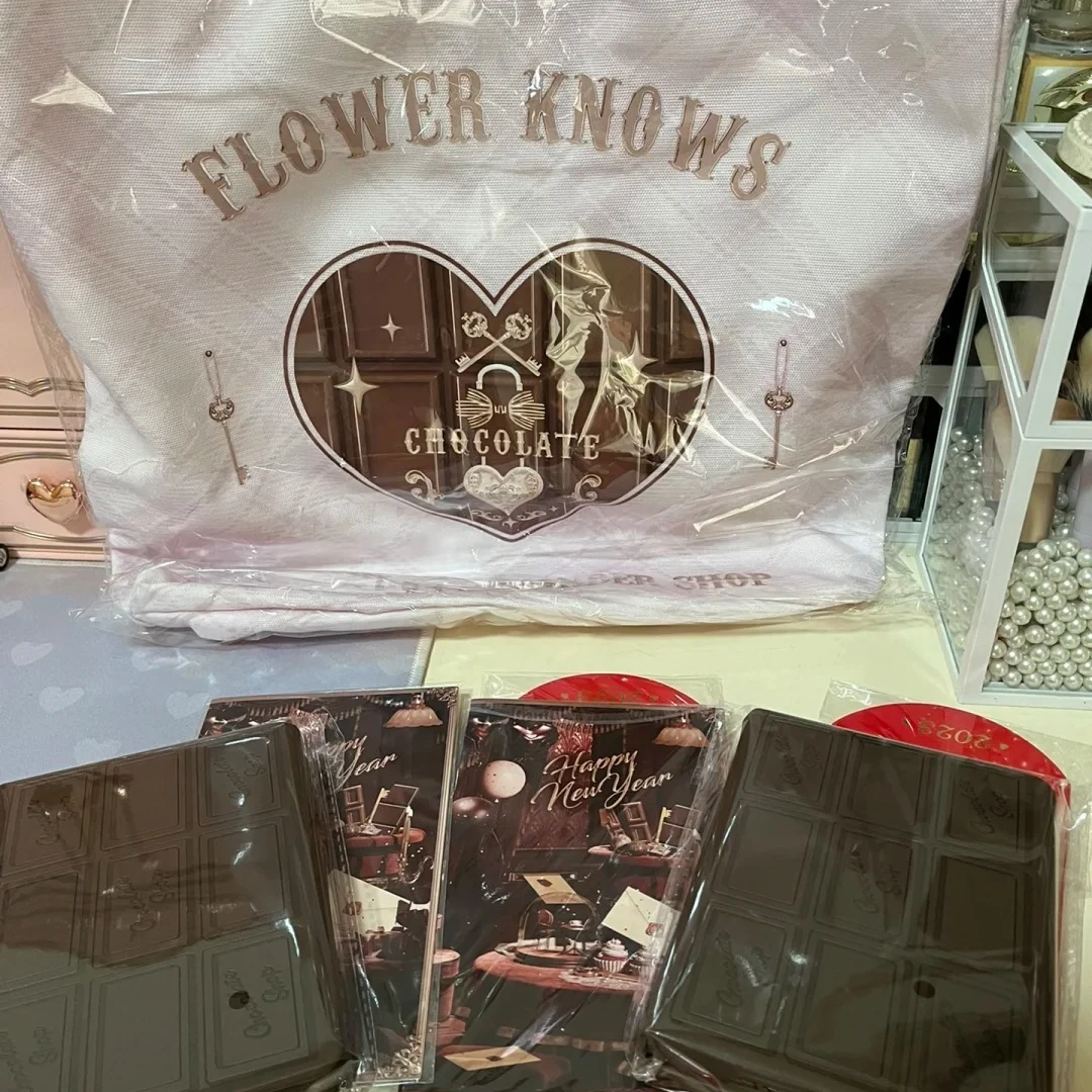 زهرة تعرف 2023 هدية السنة الجديدة مخطط الشوكولاته حقيبة قماش بطاقة السنة الجديدة المغلف الأحمر