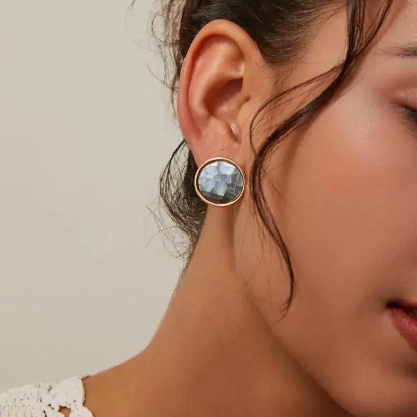 

Серьги из серебра 925 пробы, нежная красочная ракушка, позолоченные 18 карат, модные серьги, ювелирные изделия, подарки на день рождения/Рождество для девочек/женщин