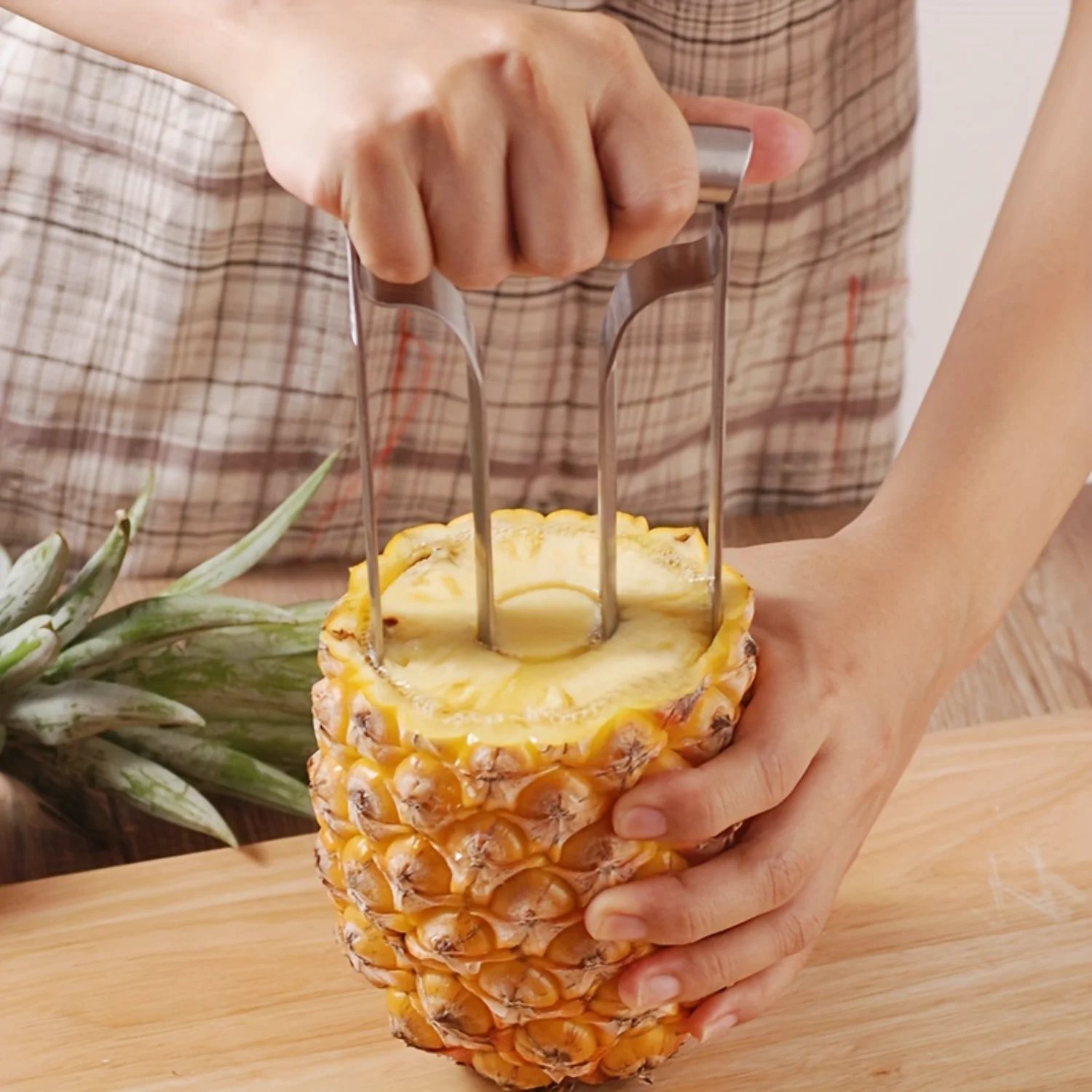 Steel Pineapple Corer & Slicer - Easy Eye Remover And Peeler, Perfect For Home And Commercial Use