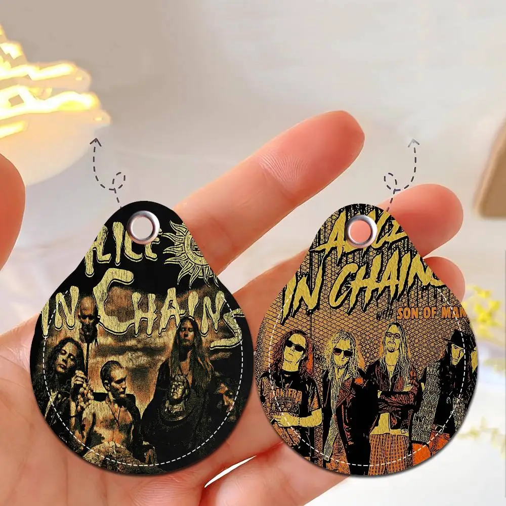 

Vintage Classic Band A-Alice In C-Chains Creative Cartoon Pattern Sensitive Access Card Protective Sleeve Keychain Fashion