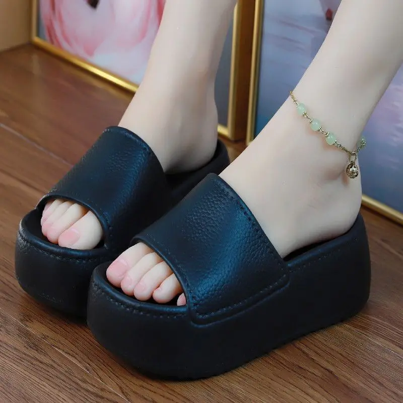 Summer 2024 New Solid Color Elevated Thick Women's Slippers Comfortable Soft Sole Anti Slip Home and Outdoor EVA Beach Slippers