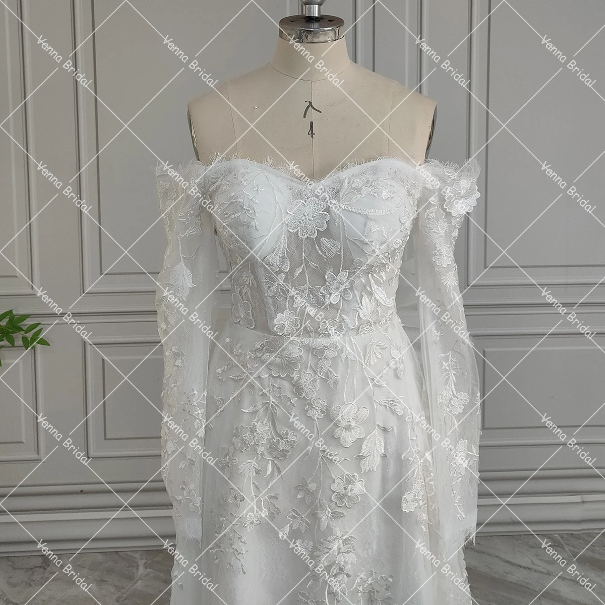 Embroidery Lace Sweetheart Long Sleeves Wedding Dress Bow Train A Line Customized Floor Length Off Shoulder Corset Bridal Gowns