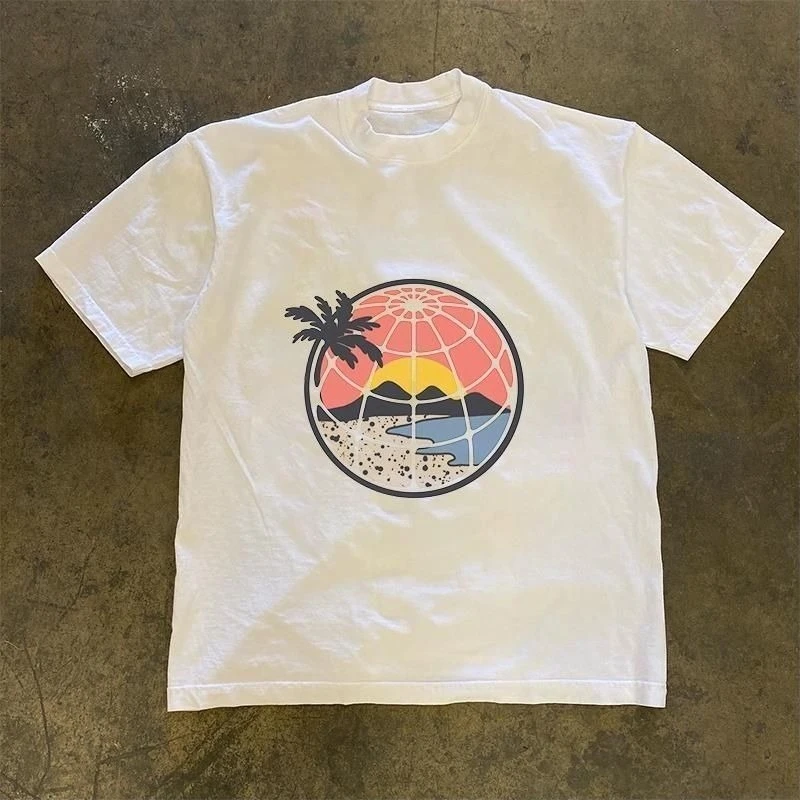 Retro Tropical Beach Globe Landscape Art Print T‑Shirt With Trendy Unisex Fit Short Sleeve Daily Travel Top