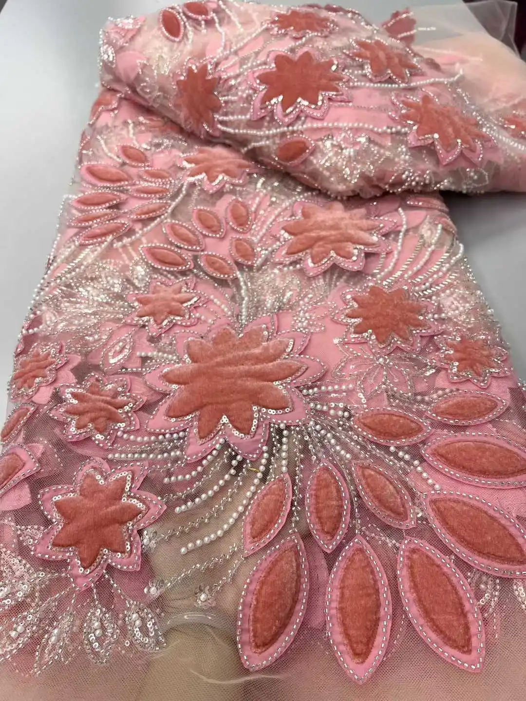 

Pink Luxury Sequins Beads Lace Fabric with Beads Embroidery Fabric Fashion French Tulle Mesh Lace Fabric for Dress