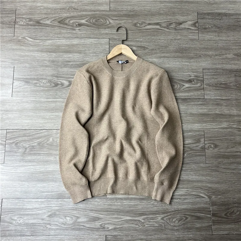 

Простой однотонный повседневный теплый вязаный свитер с круглым вырезом для мужчин, осенне-зимний базовый свитер, модный, из полиэстера и вискозы, регенерированный.