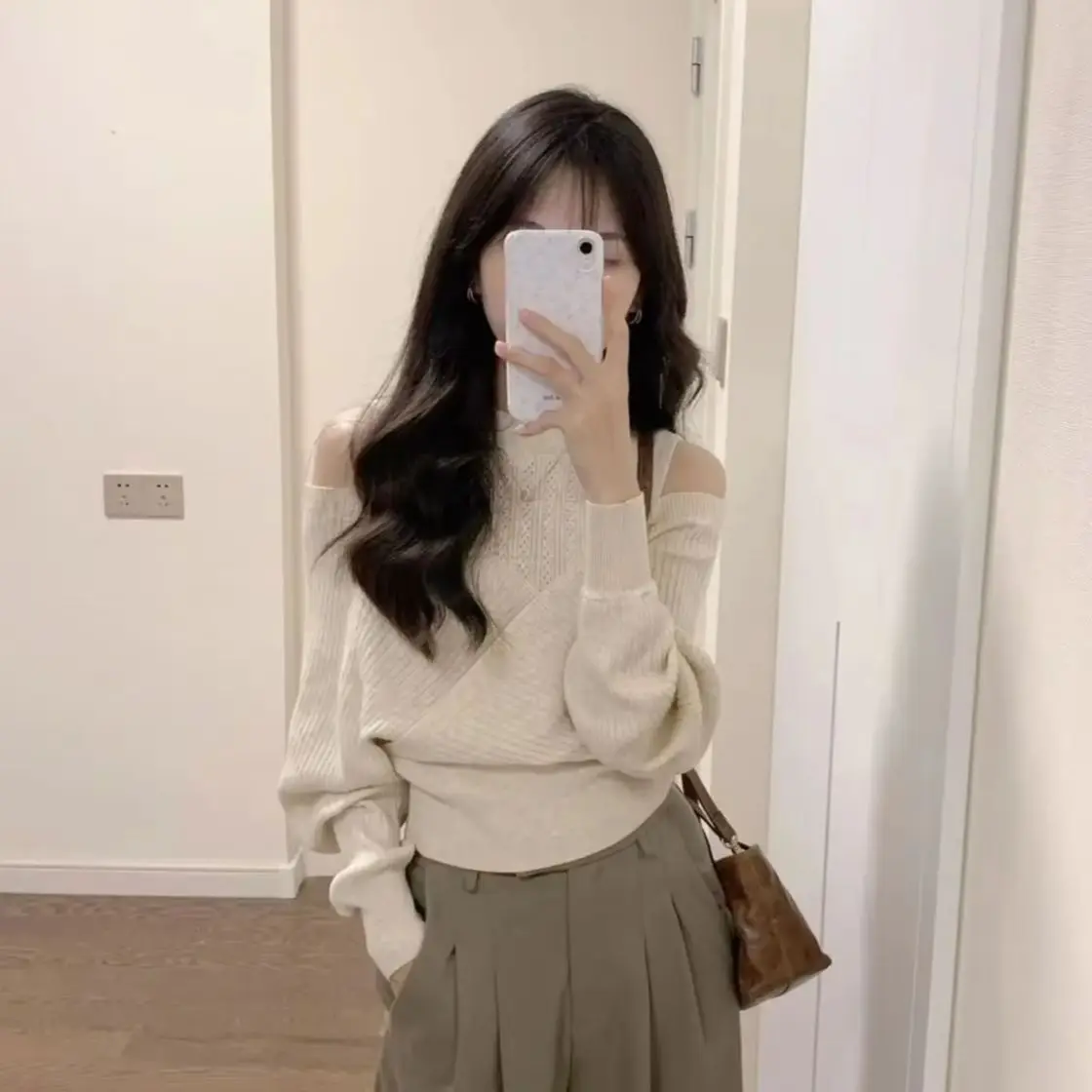 

Irregular Collar Pullover Fashion Spliced Knitted Sweater Off Shoulder Simple Long Sleeve Female Pullovers Chic Preppy Style