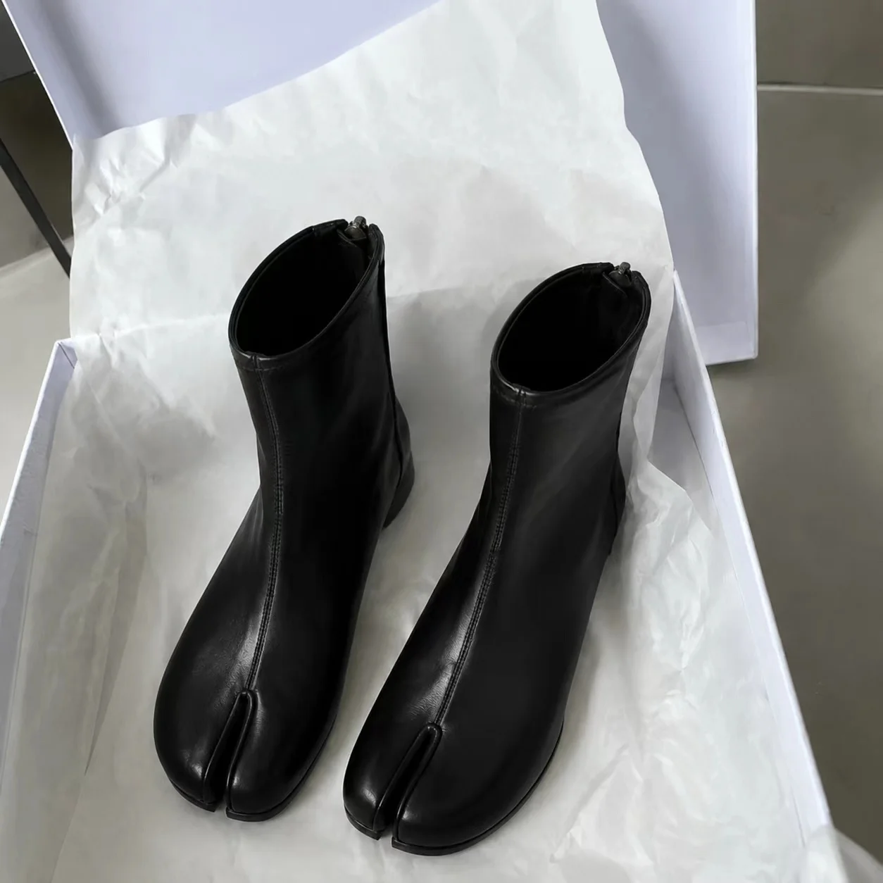 Damen Stiefeletten mit Geteilter Spitze Weiches Leder Flache Schuhe Hinterer Reißverschluss Lässige Kurze Chelsea Boots Retro Herbst Winter Mode Bequeme Vintage Halbstiefel – Detail 6