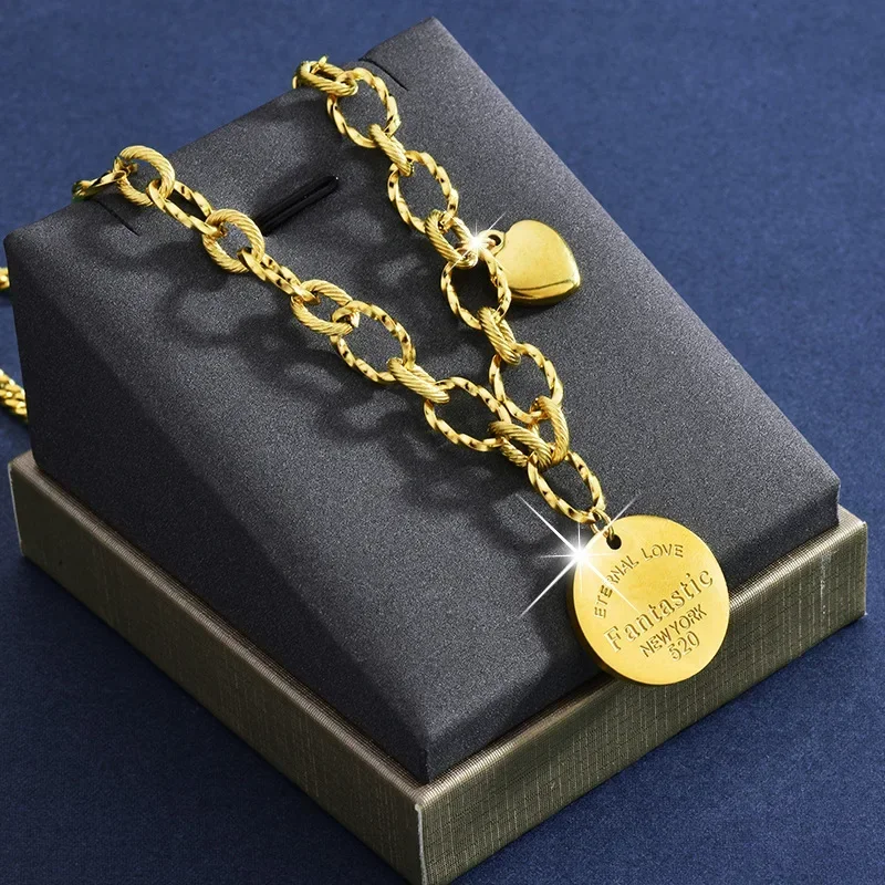 

2025 Titanium steel universal thick chain spliced necklace, female heart geometric round plate pendant, collarbone chain
