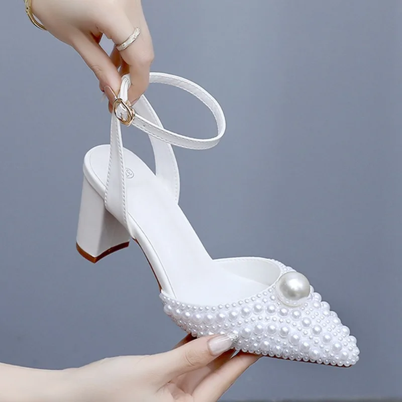 

Women Sandals Fashion White Wedding Bride Shoes Luxury Pearl Decorative High Heels Shoes Summer Pointe Baotou Thick Heel Sandals