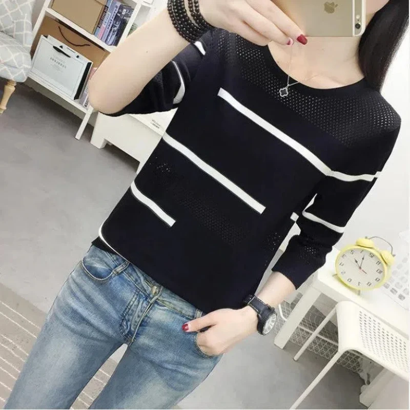 Simplicity Spring Autumn Sweaters Pullovers Women\'s O-Neck Hollow Out Striped Asymmetrical Fashion Loose Long Sleeve Knitted Top