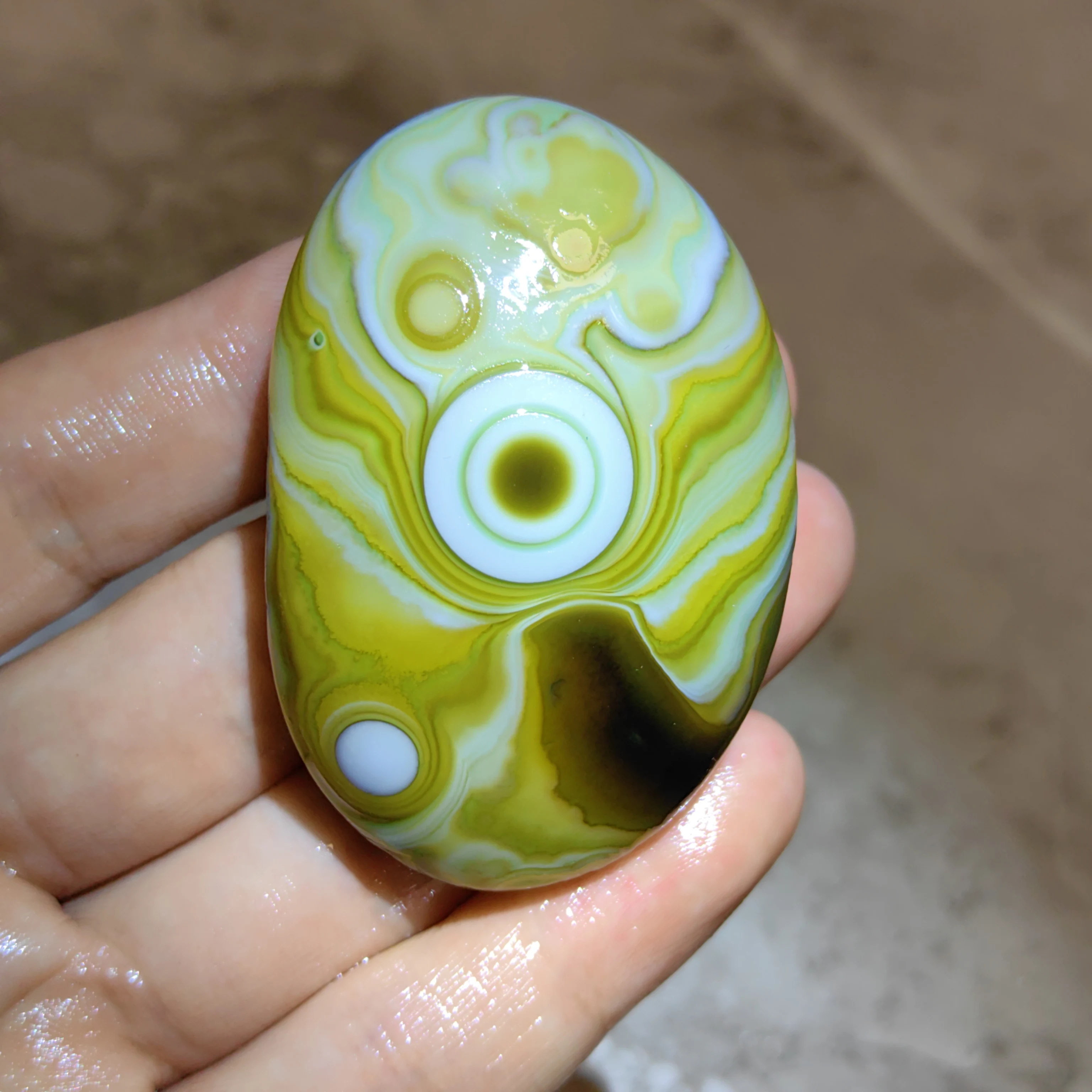 Pure Natural Divine Eyes Agate Palm Stones for Talisman Good Luck, Attract Wealth, Spiritual Meditation Stress Relief