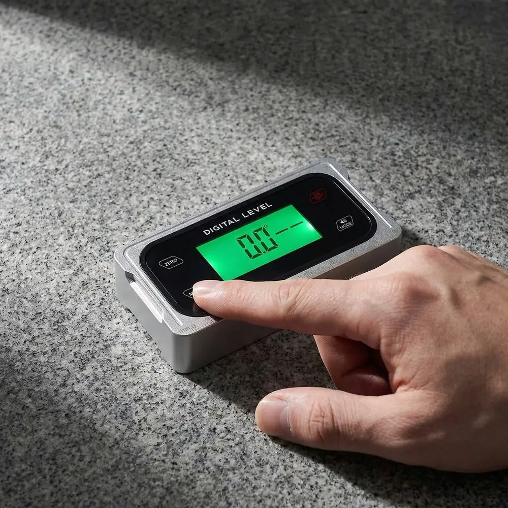 Digital Display Level Angle Gauge With Magnetic Base Waterproof Electronic Angle Protractor 4 x 90° High-precision