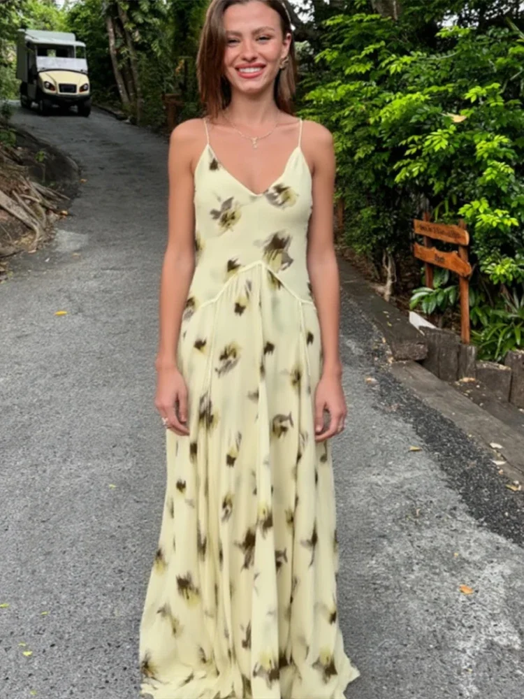 Żółty nadruk V Neck Sling Maxi Dresses Women Elegant Sleeveless Backless High Waist Pleated Long Dress 2025 Summer New Lady Robe