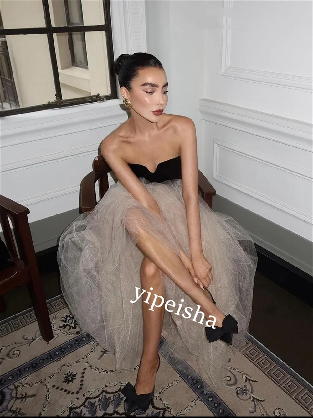       Tulle Draped คริสต์มาสนางเงือก Strapless Bespoke โอกาสชุดยาวสบายๆ