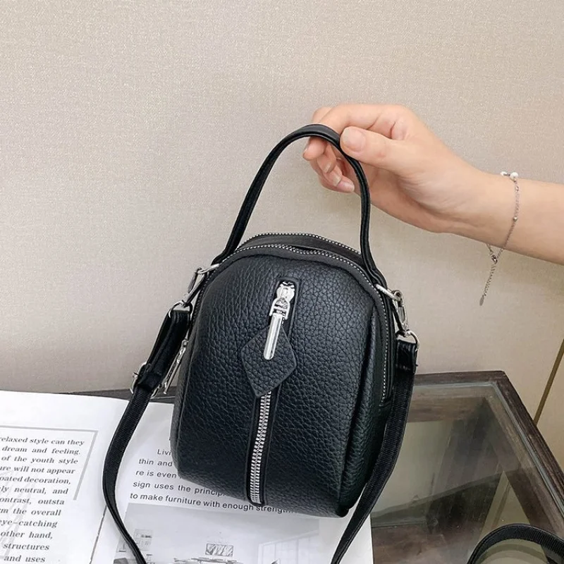 

Famous Designer Leather Women's Tote Bag Luxury Brand Popular Classic Refined Artistry Elegant Vintage Commuter Bag​