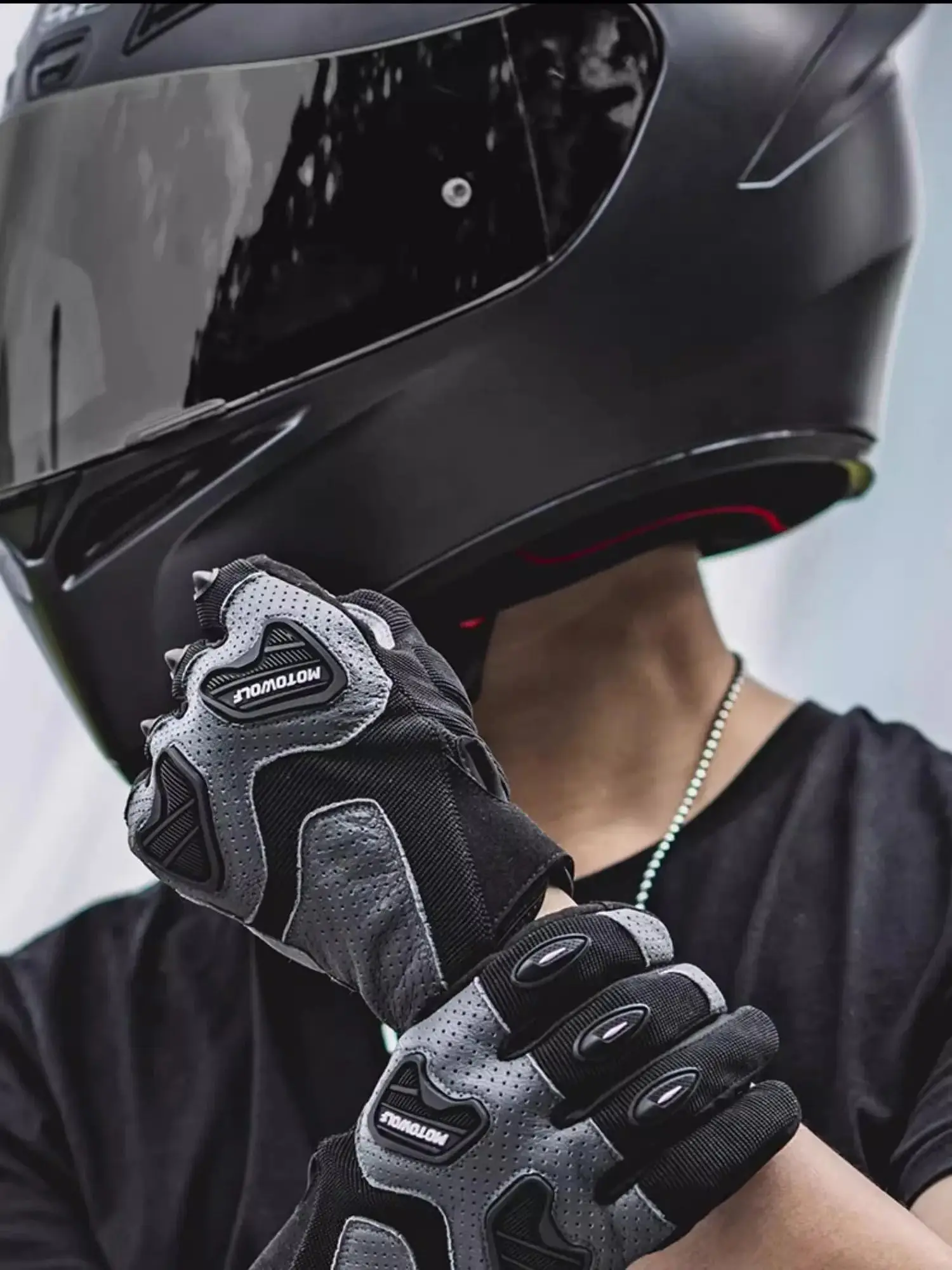 

Breathable Motorcycle Riding Gloves for Summer & Autumn Anti-Fall Impact Protection Touchscreen Fingertips Unisex Off-Road Luvas