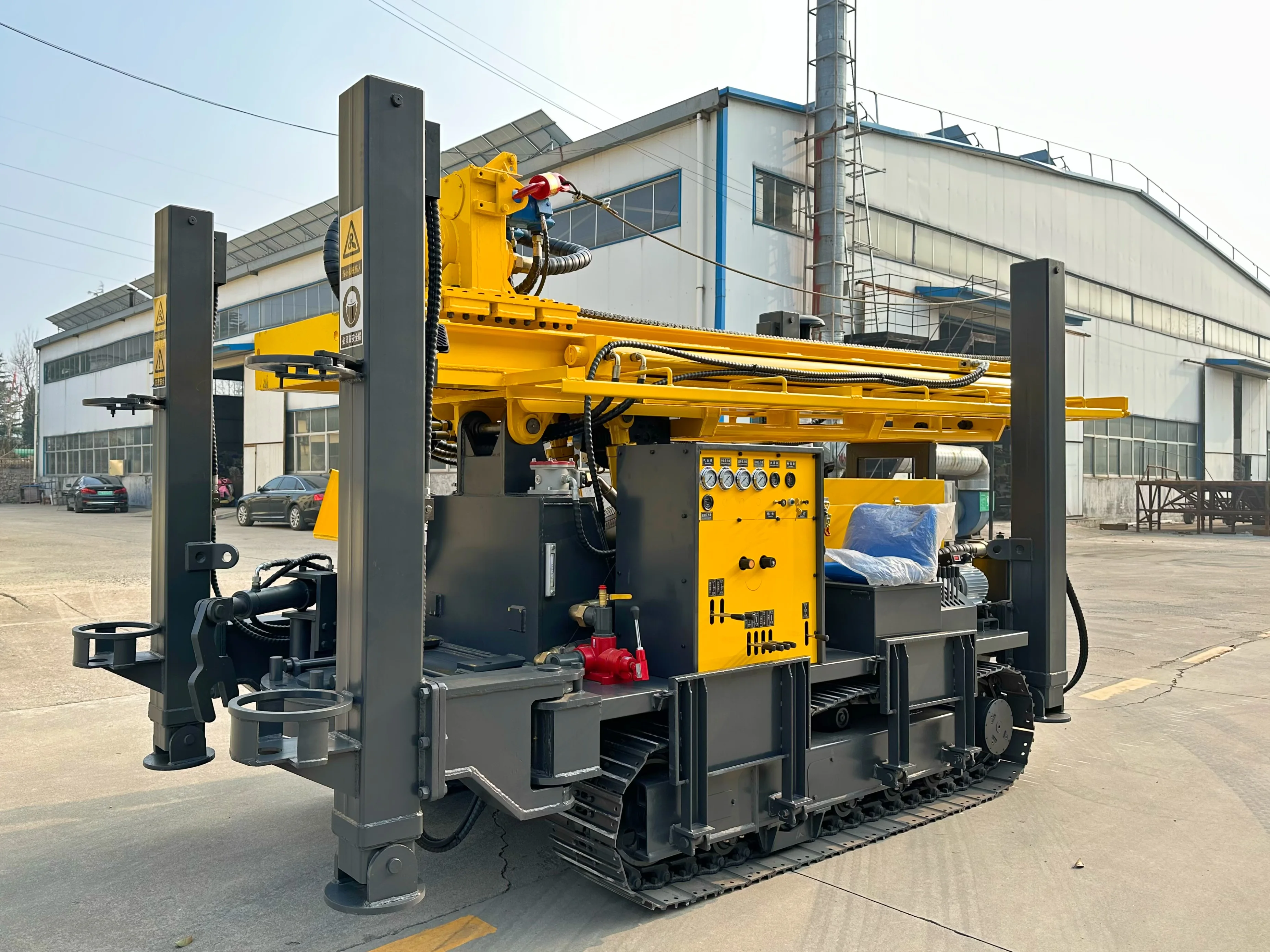 プロ仕様350メートル深穴掘削油圧クローラ式携帯型水井戸掘削装置