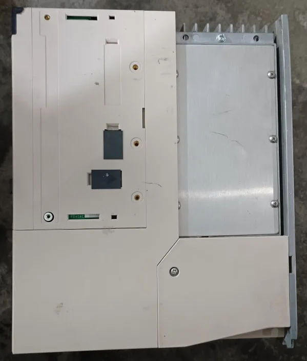 SGD7S-330AA0C202 Servoconazones nuevos,