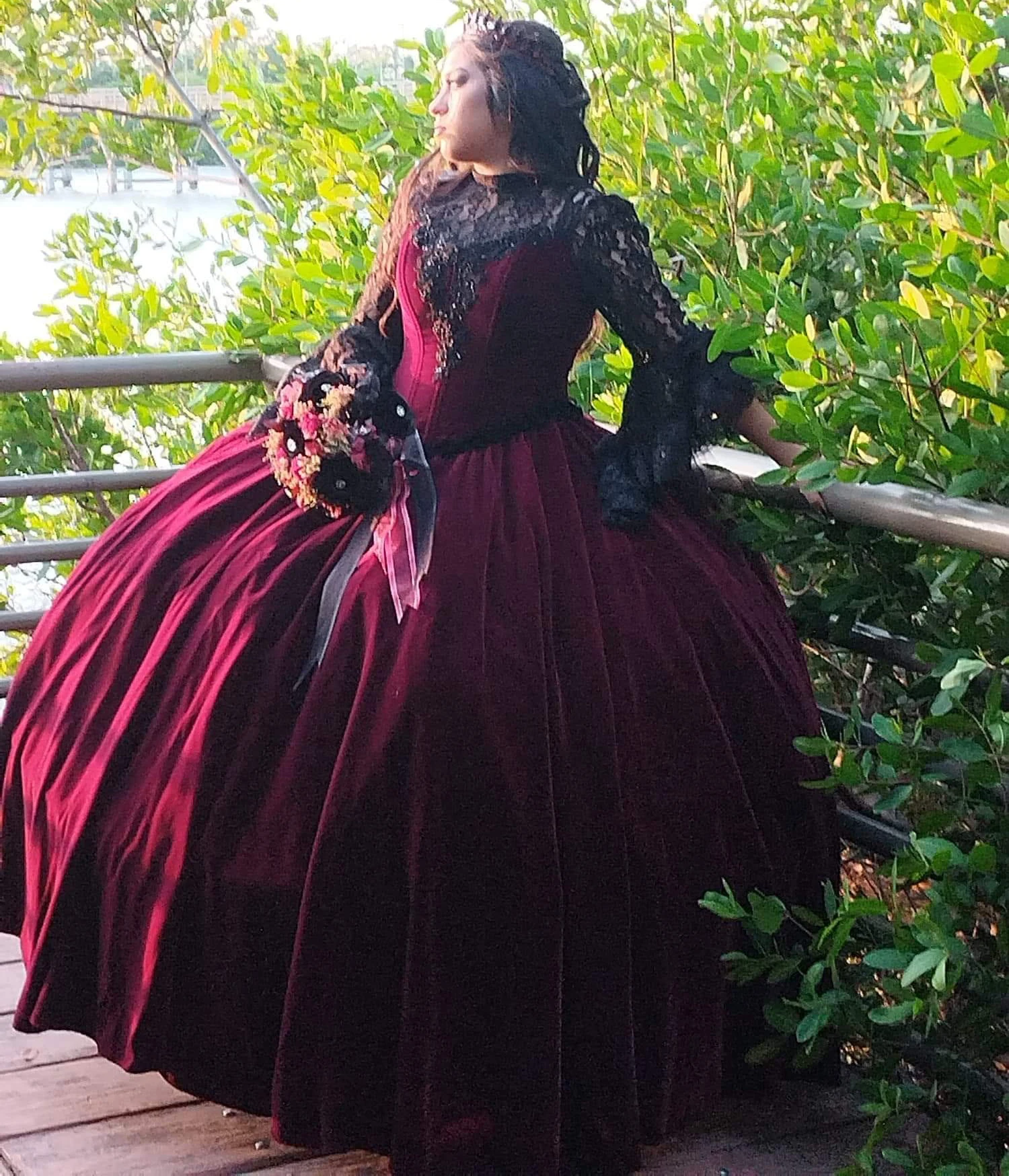 Victorian Red And Black Gothic Wedding Dress Rock Long Sleeve Lace Medieval Retro Renaissance Bow Bridal Gown Celtic Customized