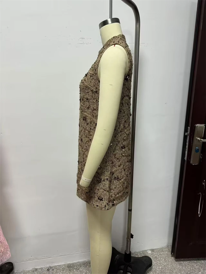 KEYANKETIAN 2025, neues ärmelloses Minikleid mit Pailletten und Tweed-Textur, Retro-Stil, Stehkragen, Damen-Pullover, A-Linien-Kleider