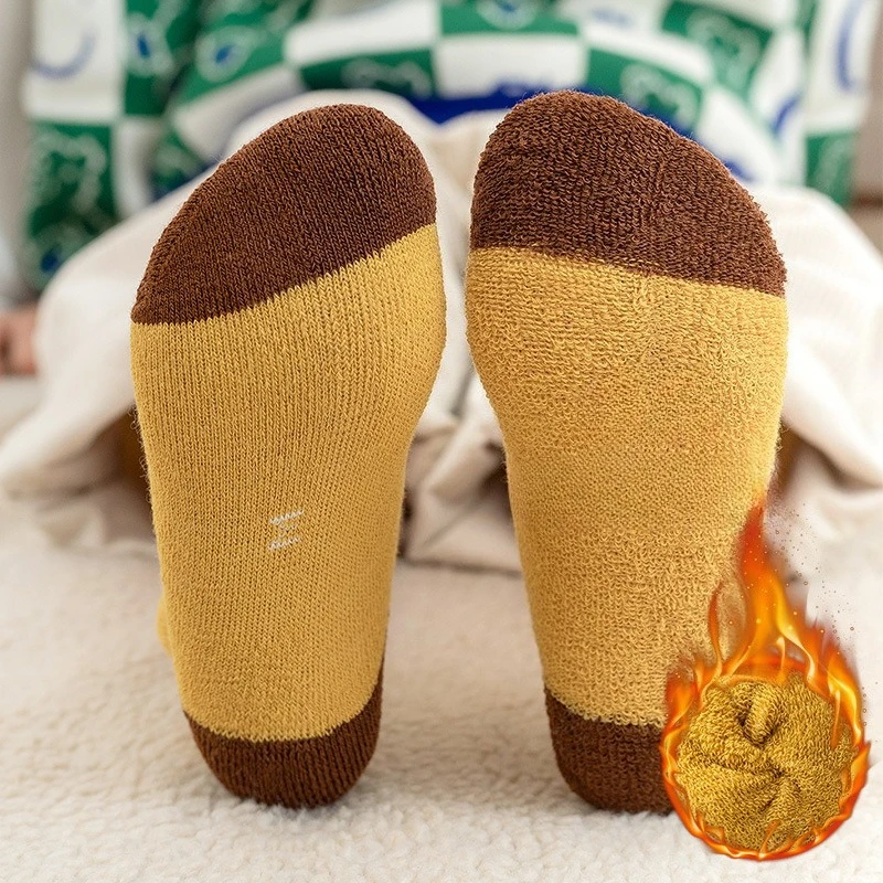 5 Paar dicke warme Socken für Kinder, niedliche Cartoon-Babysocken, mittellange Socken, warme Plüsch-Langsocken für den Winter, thermische Kinderschuhe – Detail 12