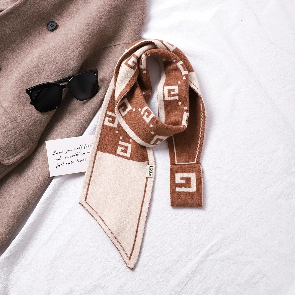 وشاح محبوك للخريف والشتاء للنساء، آذان كورية صغيرة، حماية للرقبة، وشاح مخطط، شريط صغير، مقبس، وشاح مشعر مع