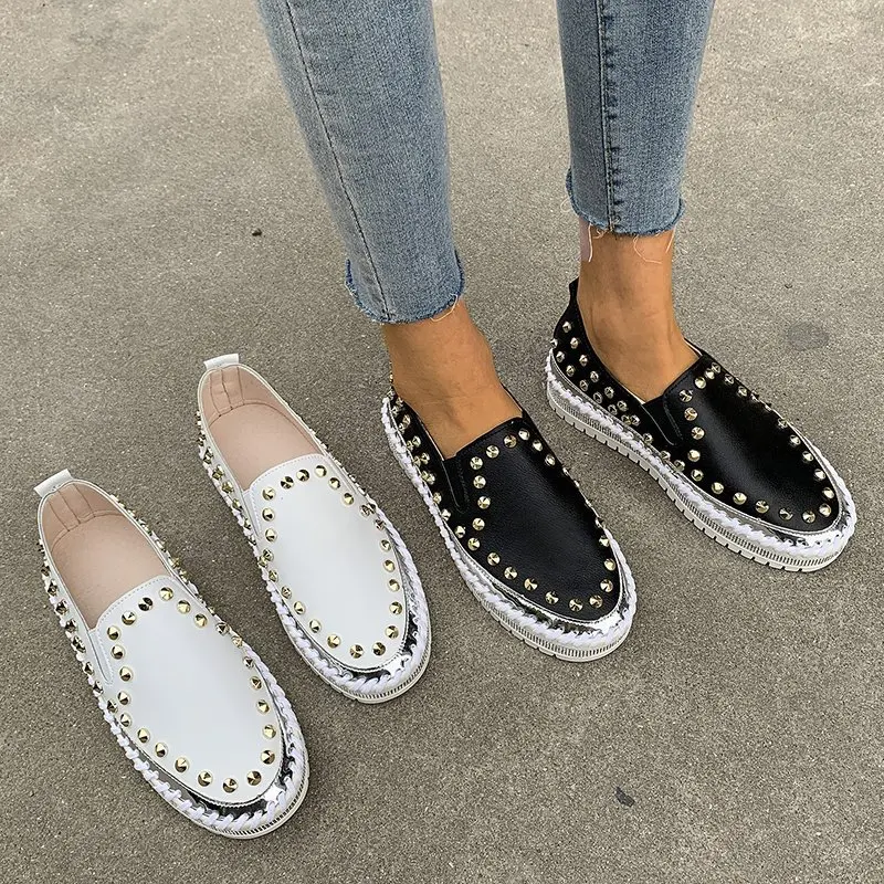 Flat Shoe Women Fashion Rivet Casual Shoes for Women Slip on Platform Sneaker  Autumn Plus Size Fashion Loafers Women Sport Shoe