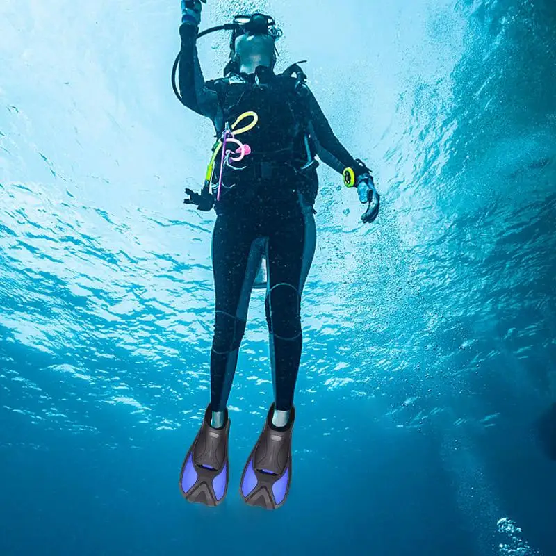 

Легкие ласты для подводного плавания, противоскользящие ласты для плавания, дорожный размер, короткие ласты унисекс, плавучие ласты с коротшим завернутым каблуком