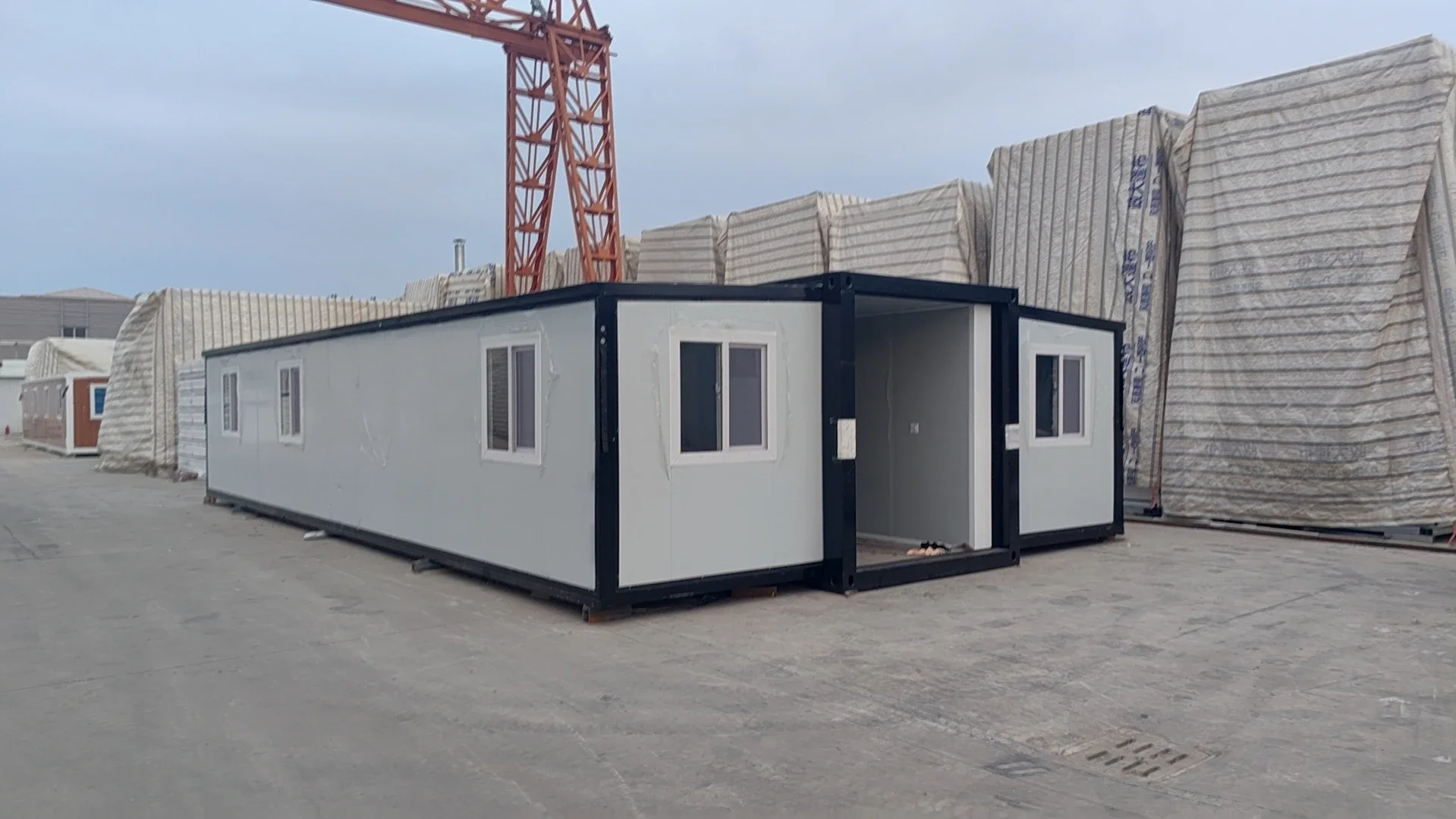 Mh Expandable Container House Luxury Decoration Prefabricated    Supplier Foldable  