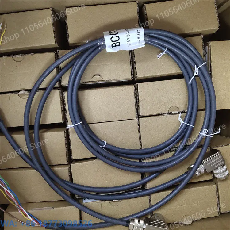 New BKS-S 33M-00 BKS-S 33M-05 -10 Elbow Signal Cable, 1PCS