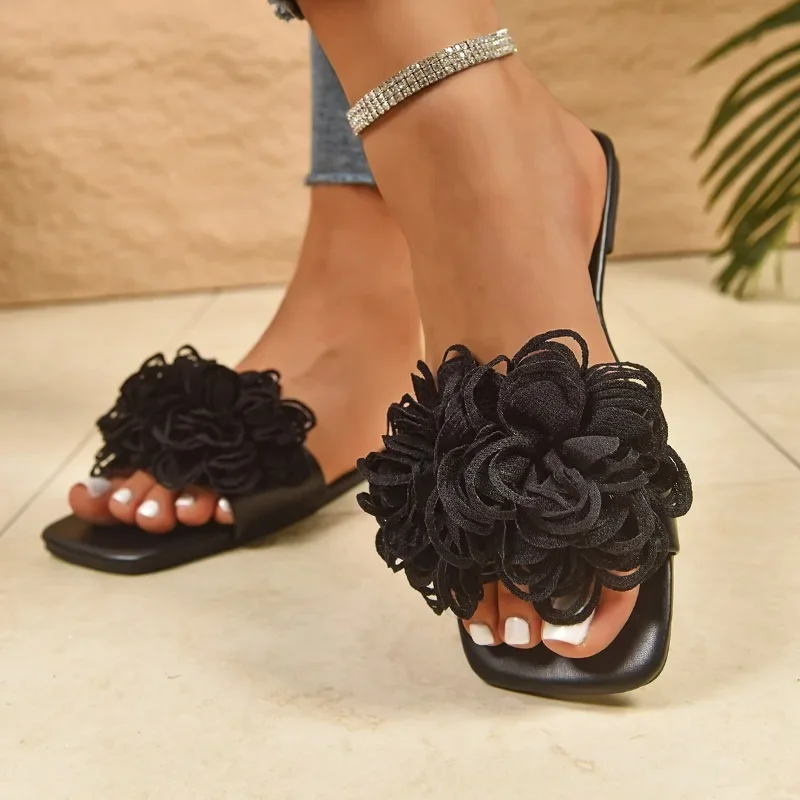 Neue Sommer-Damen-Slipper mit eckiger Zehenpartie, luxuriöse, floral verzierte flache Sandalen, modische, niedrig geschnittene Hausschuhe – Detail 26