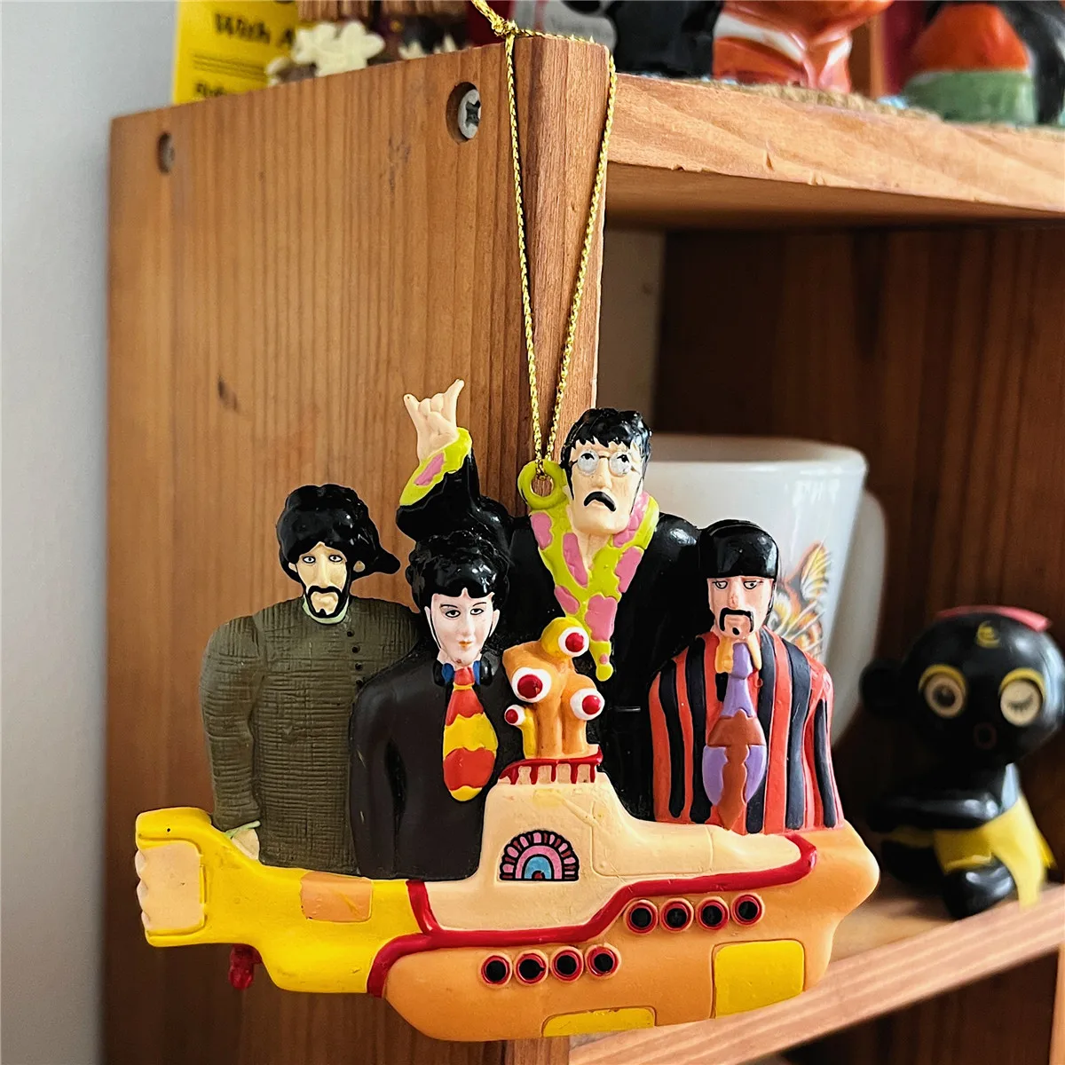 10*10cm Yellow color decoration set toy cartoon PVC submarine model doll john lennon