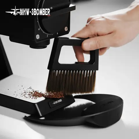 MHW-3BOMBER 커피 바 브러시 자석 보관 먼지받이 및 브러시 세트 휴대용 청소 브러시 손잡이 포함 주방 바 청소 도구