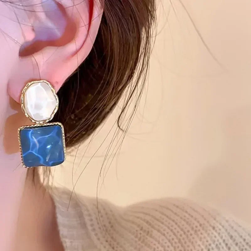 Fashion Vintage Resin Geometric Drop Earrings for Women Charms Elegant Irregular Blue Pendant Earrings Jewelry Party Gifts 2023