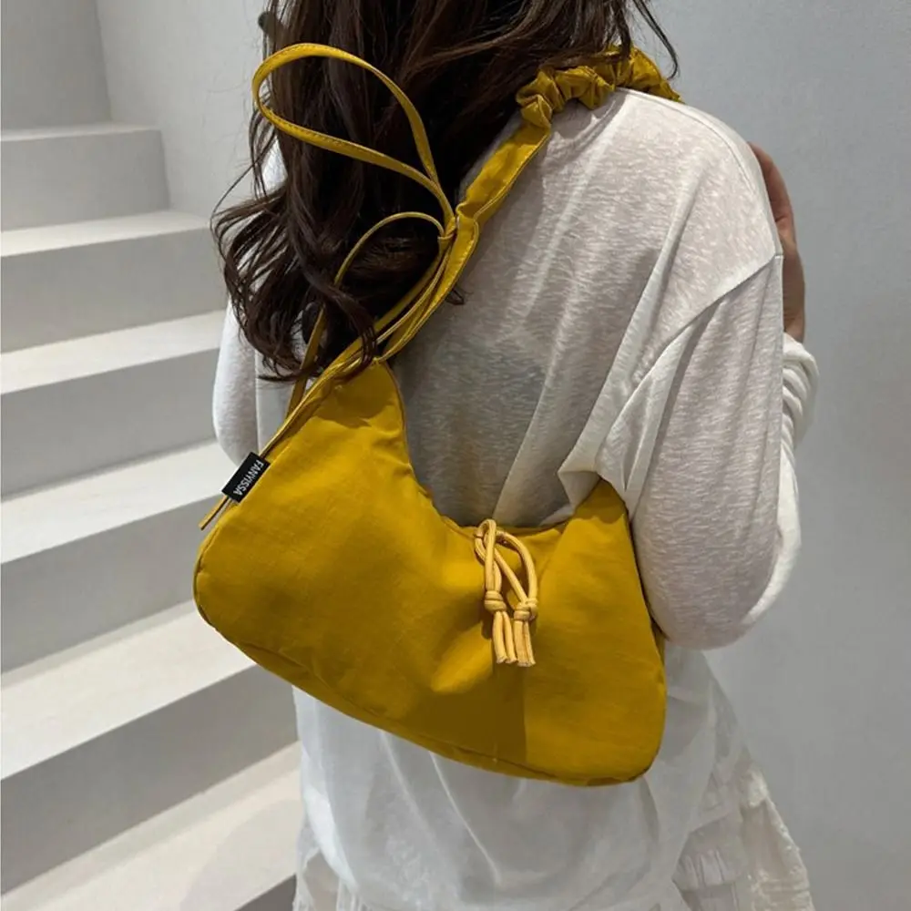

Korean Lightweight Pleated Dumpling Bag Nylon Large Capacity Drawstring Bag Solid Color Versatile Women's Shoulder Bag Ladies