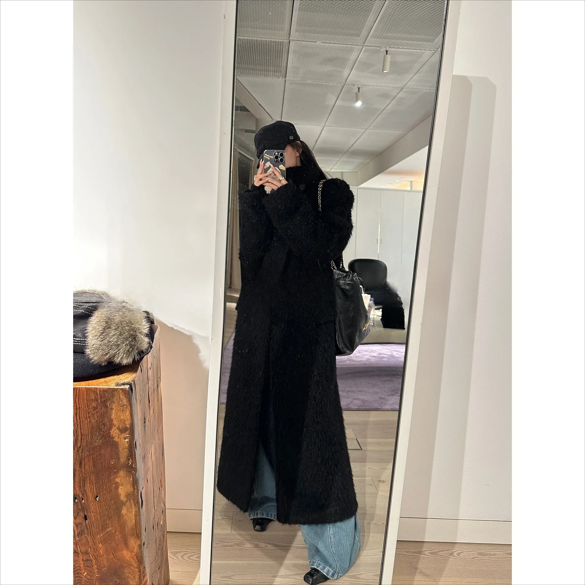 

Woolen coat women's autumn and winter thickened high-end black loose lazy woolen coat