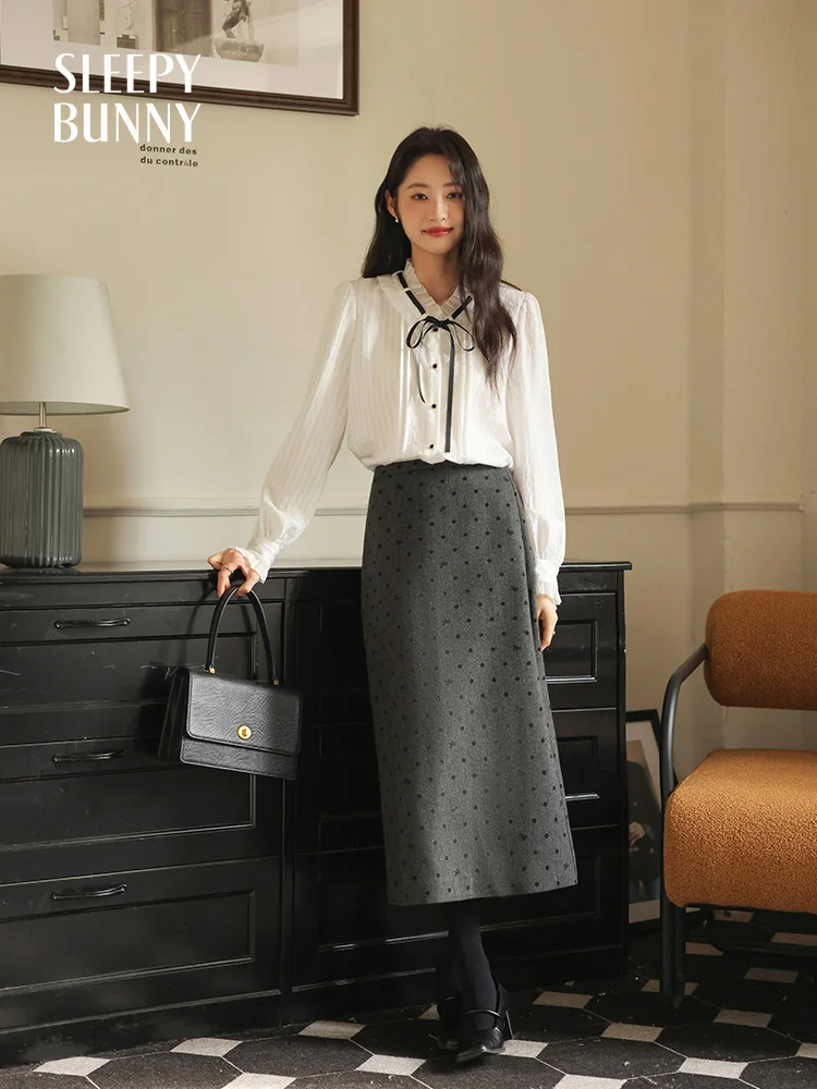 French Style Bow Tie Long Sleeve Blouse Women Elegant White Shirt Spring Slim Fit Chic Design Office Wear Vintage Style Tops