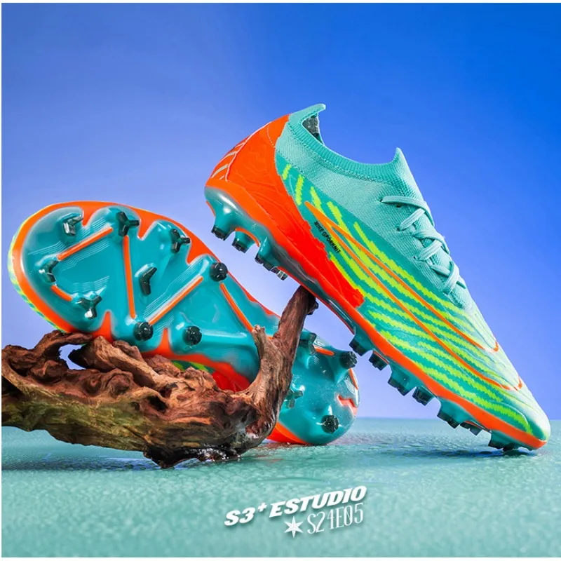 รองเท้าฟุตบอลผู้ชายแบบมืออาชีพ TF สำหรับสนามหญ้าเทียม รองเท้ากีฬากลางแจ้ง รองเท้าฝึกซ้อม