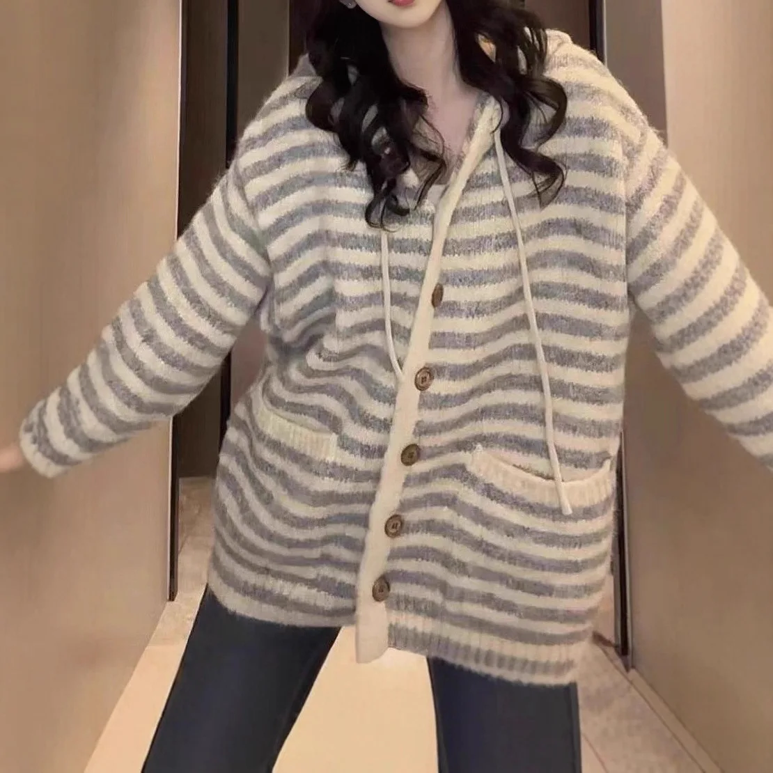 

2025 New Color-Block Striped Hooded Knitted Cardigan for Women Loose Lazy Style Sweater Coat