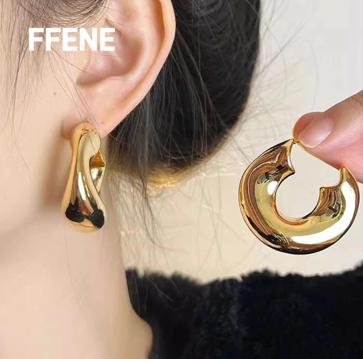 

[Personality] European and American ins geometric irregular C-shaped hollow earring autumn and winter luxurious design sense