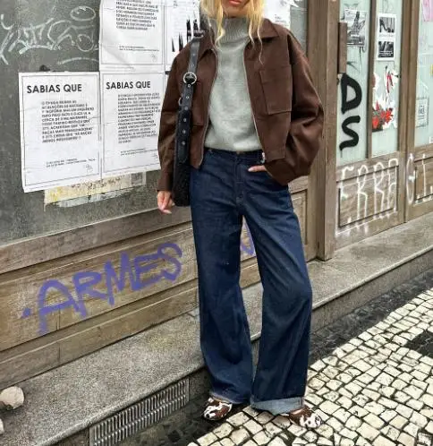 

New Autumn and Winter 2025 Long Sleeved Suede Jacket for Women, High Street Style Brown Collar, Slim Fit Zipper Short Jacket