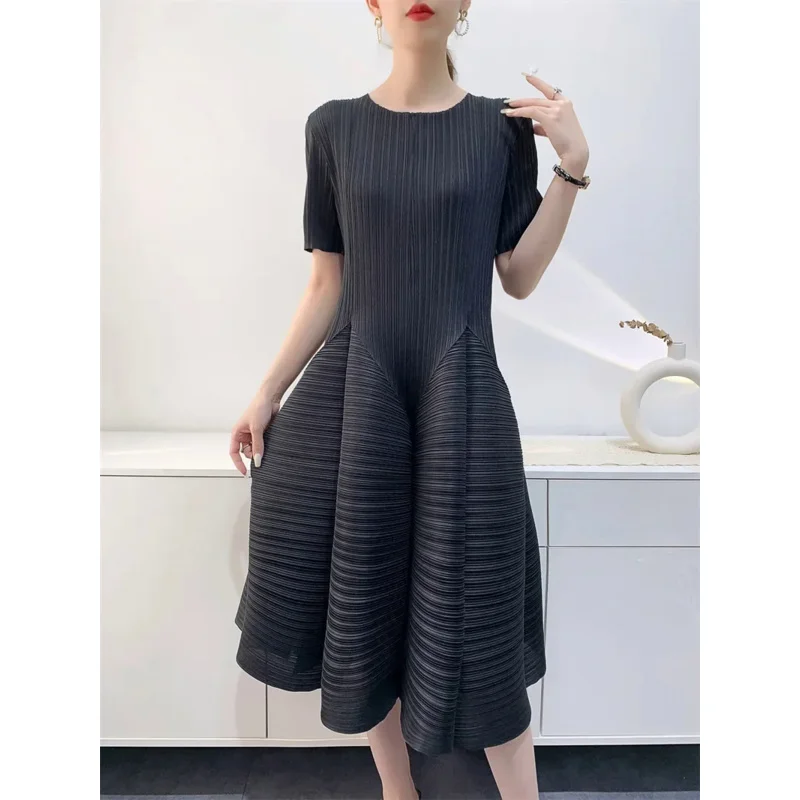 Miyake pleated dress women 2024 elegant slim summer new casual mid-length dresses women clothing o collar short sleeve Bud skirt